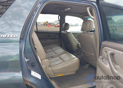 2005 Toyota Sequoia Limited V8 из США, поврежденный, VIN 5TDBT48A15S247794